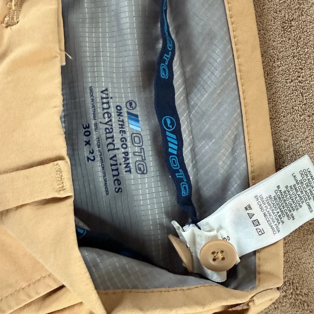 Vineyard Vines Men's on the go pants Khaki Chinos 30x32 - Picture 2 of 7